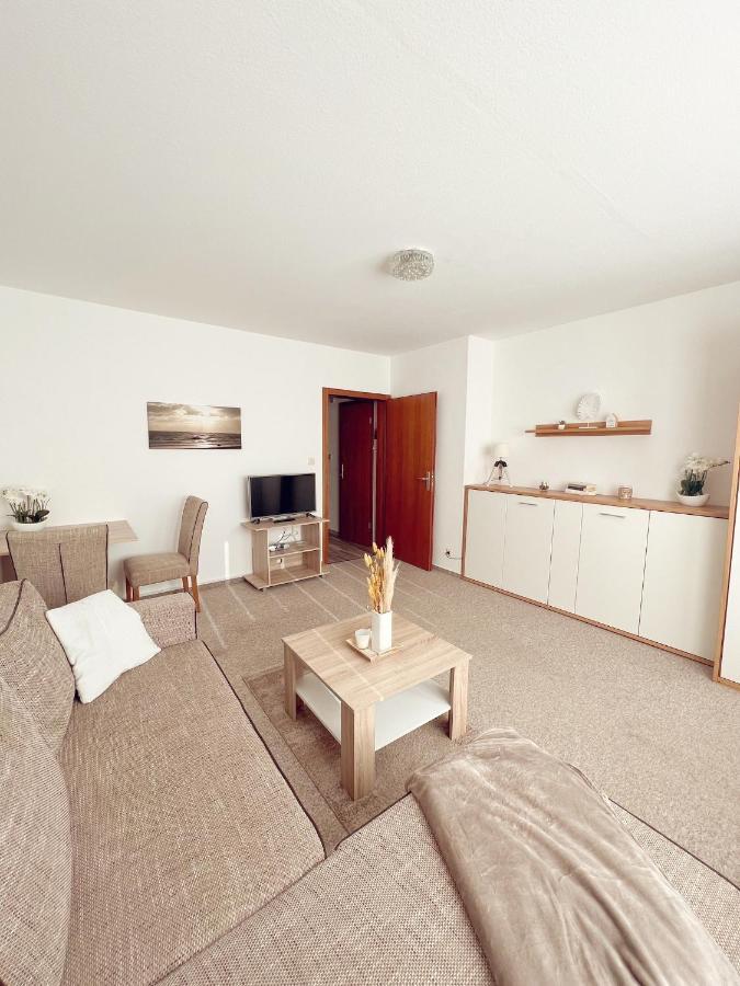 Haus Sommerwind-Ferienwohnungen mit Schwimmbad und Sauna in Büsum Exterior foto